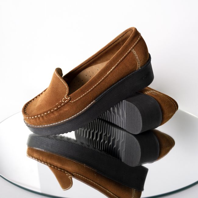 Peščeni usnjeni slip-on čevelj Bled