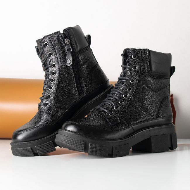 Črn zimski škorenj Kranj Winter Boot